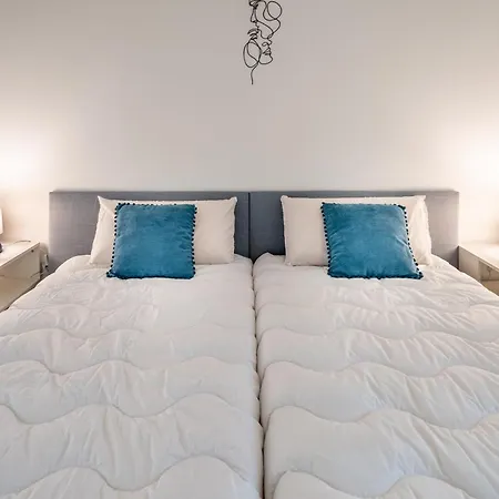 Hm - Housemirage Apartment